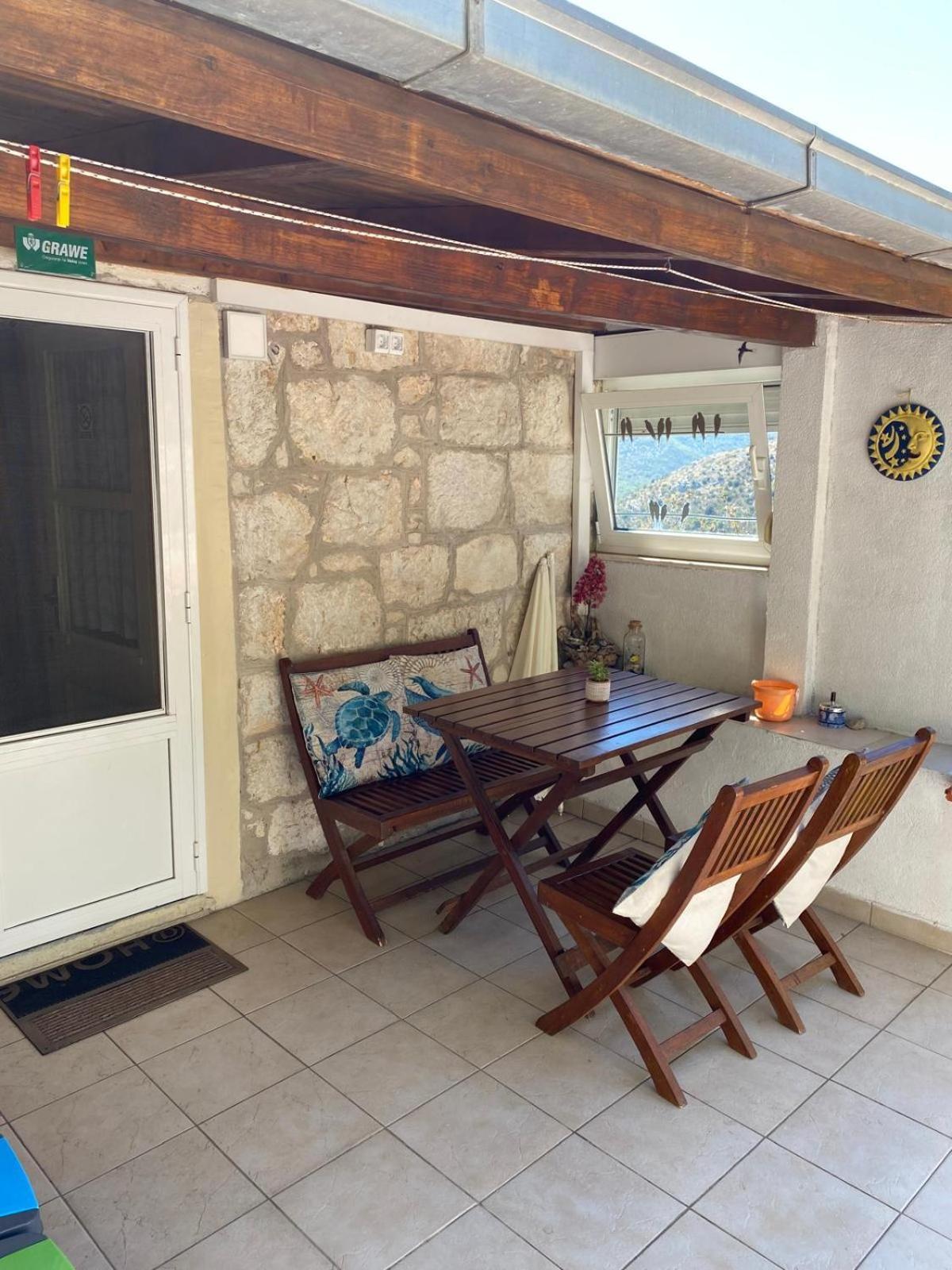 Apartment Cacini Dvori Λάστοβο Εξωτερικό φωτογραφία